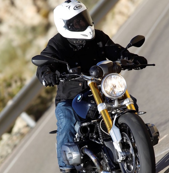 bmw-nineT-review3