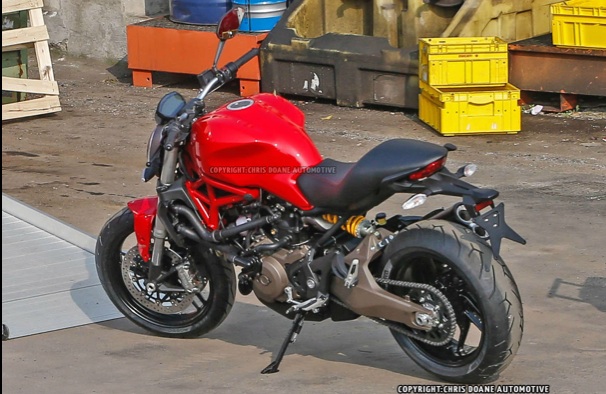Ducati-Monster-800