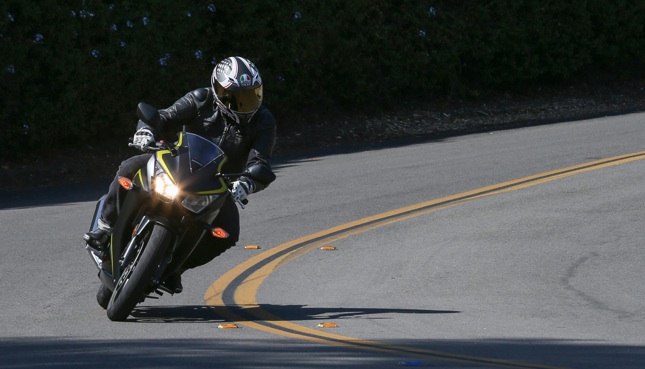 2015-cbr300r-review-3