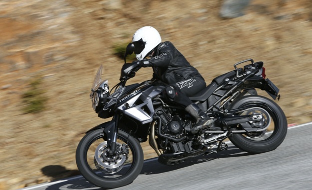 Triumph-tiger-800-xrx-review-2