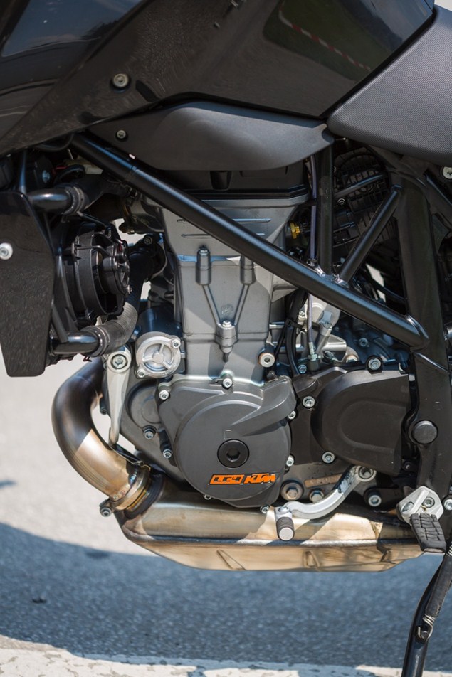 2016-KTM-duke-690-updated-3